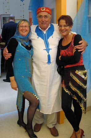 3 Personen